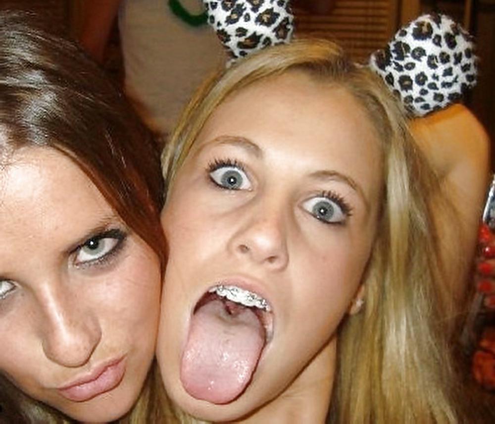 25P Sexy Tongue
