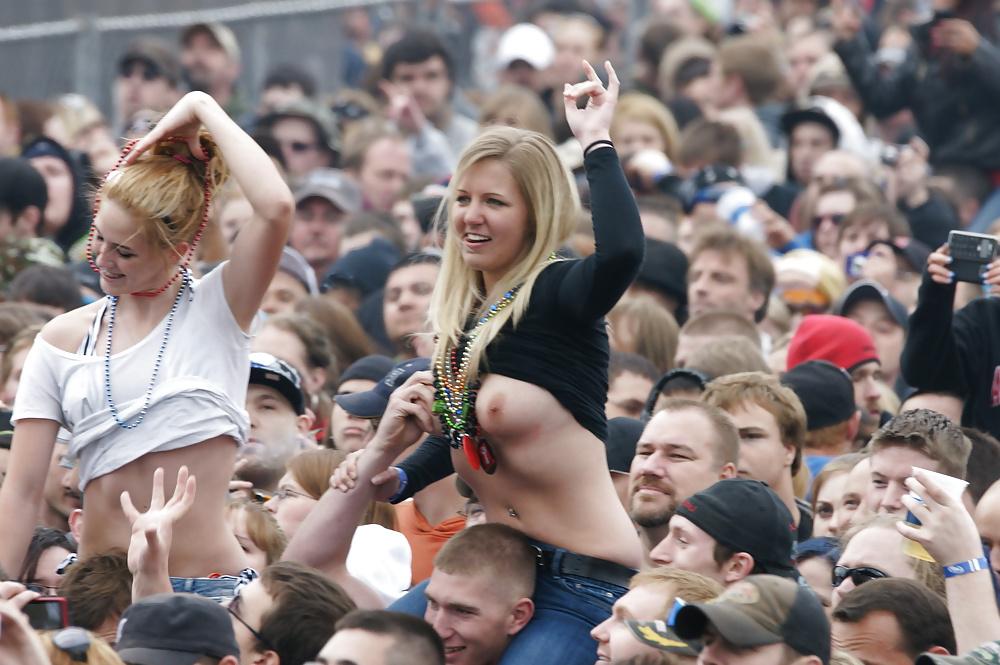 25P Groped In Public 1