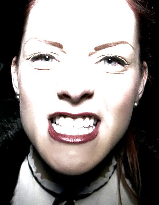 19P Pierced Tongue Dogging Bitch