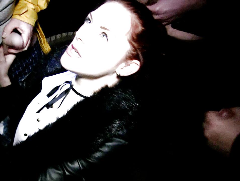 19P Pierced Tongue Dogging Bitch