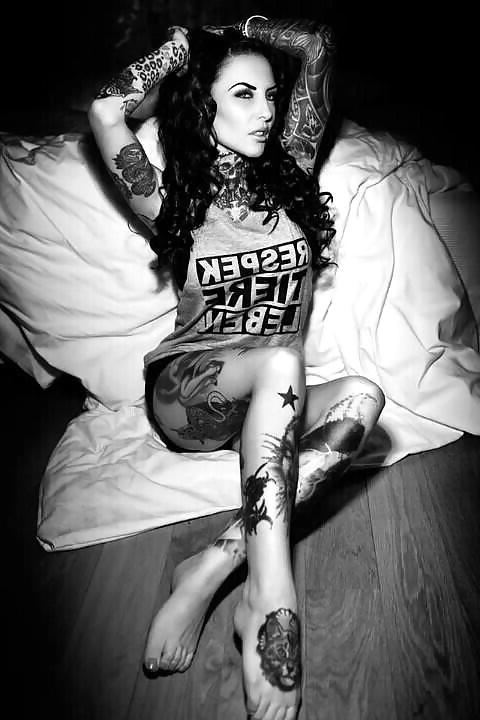 20P Tattoed girls art pics VIII