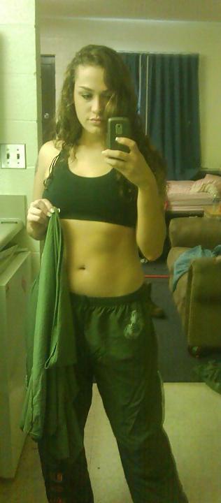 17P Us female marine