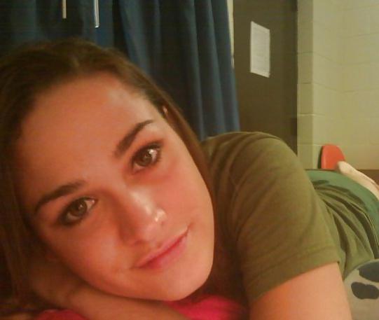 17P Us female marine
