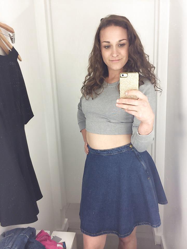 17P Us female marine