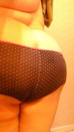 25P Chubby latina cutie