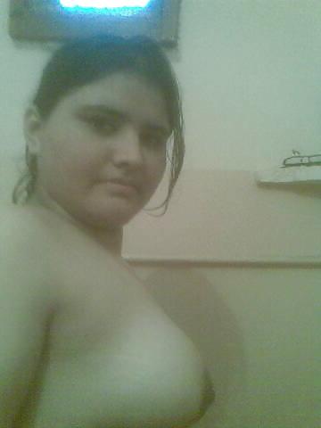 11P Bangla Girl Topless