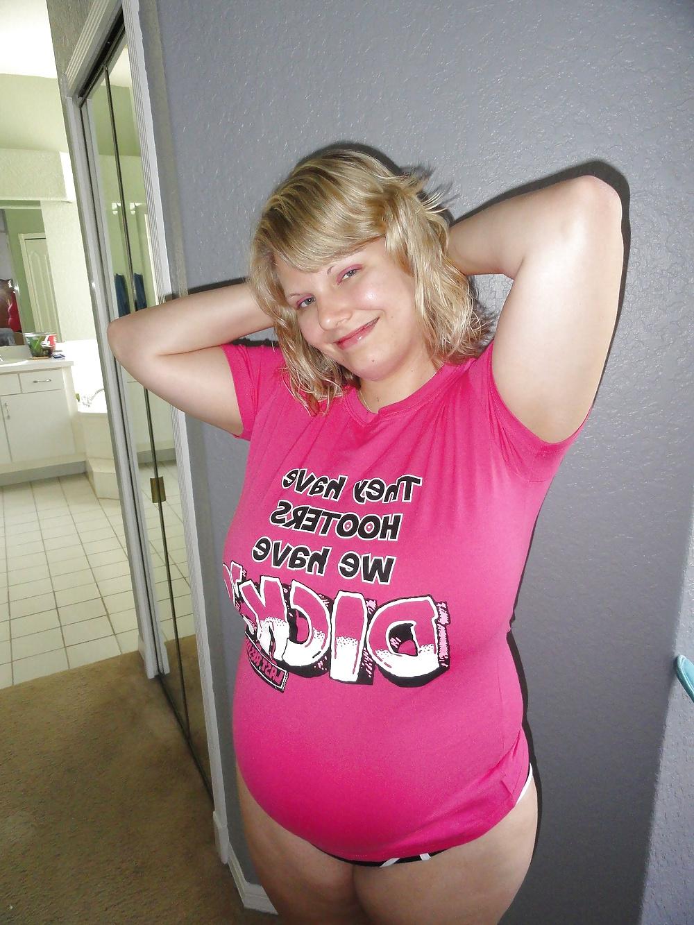 24P Chubby Housewife