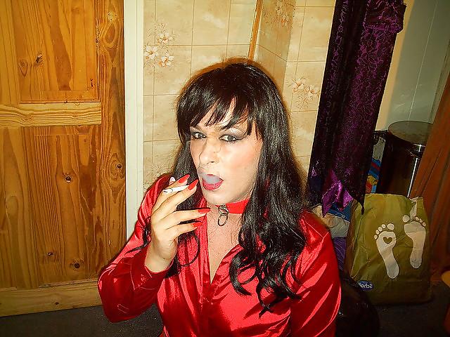 7P Sexy smoking slut pvc kat