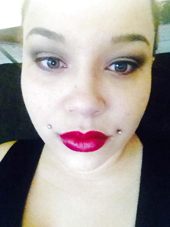 11P Angel . mixed queen of kink