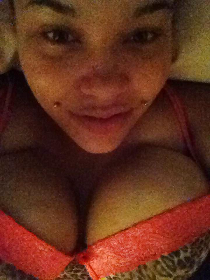 11P Angel . mixed queen of kink