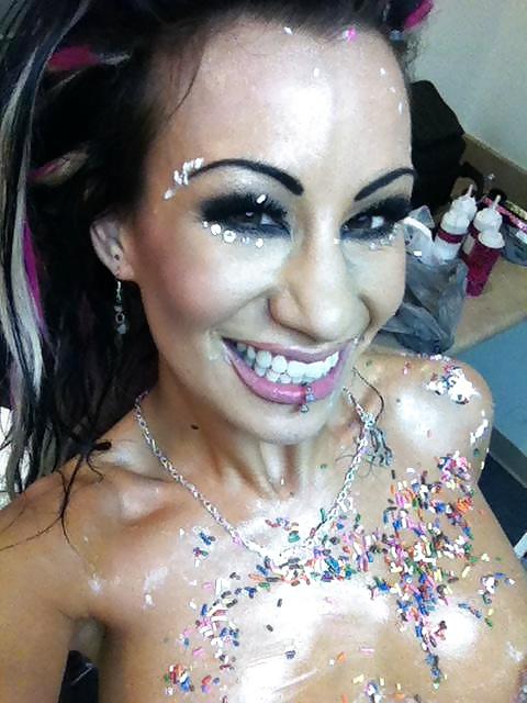 25P Simone DanaLustrous-Nasty Goddess 2