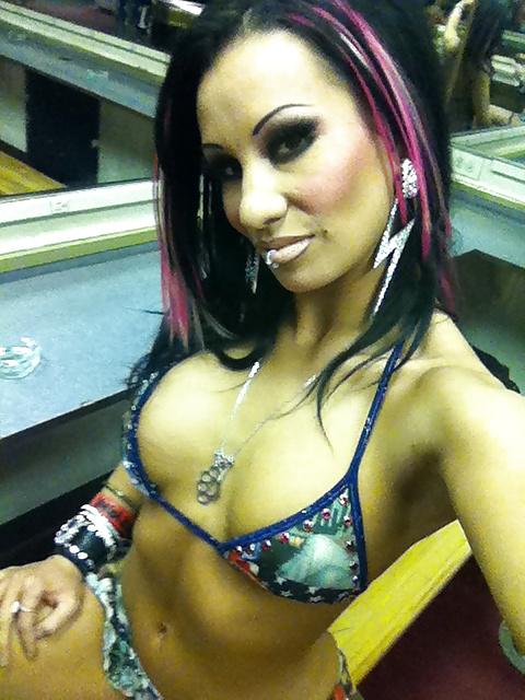 25P Simone DanaLustrous-Nasty Goddess 2