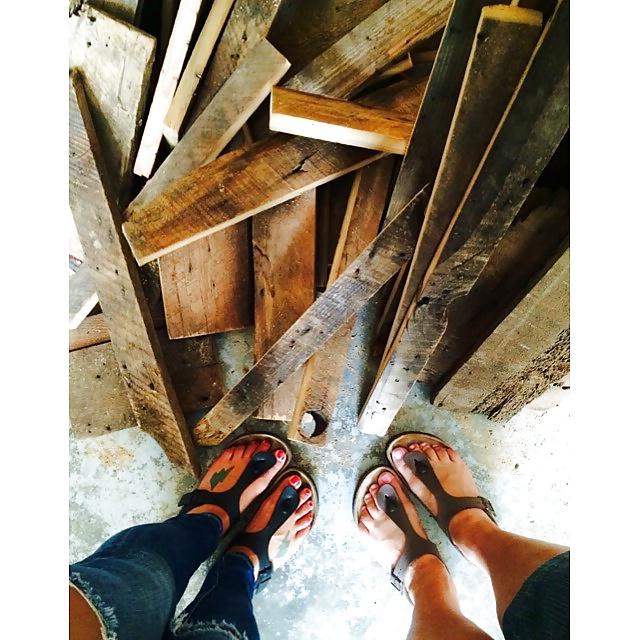 25P Birkenstock Shoes n Feet 8