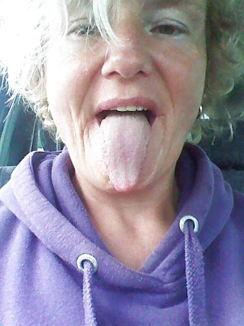 25P Love my long tongue girl