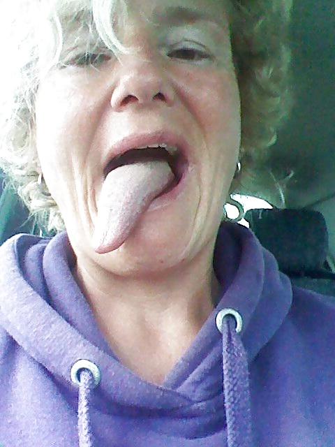 25P Love my long tongue girl
