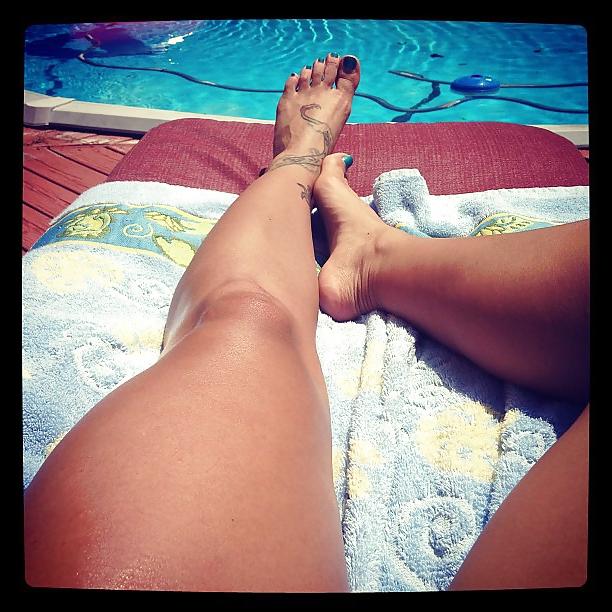 24P Mickie James Feet