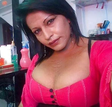 25P Amateur Hot Tranny 1