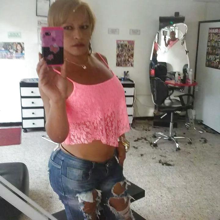 25P Amateur Hot Tranny 1