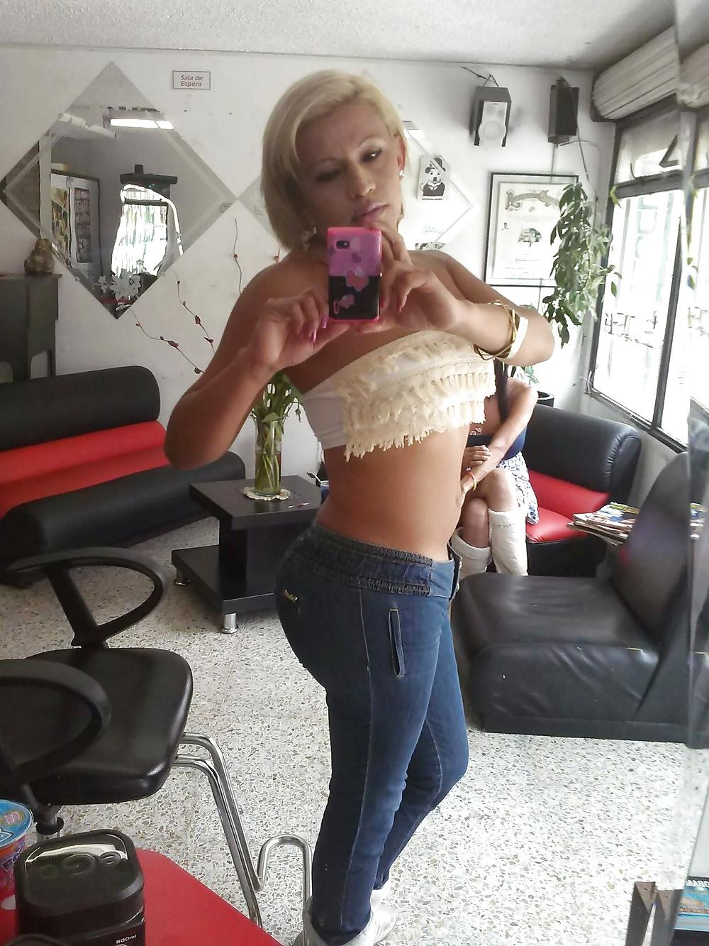 25P Amateur Hot Tranny 1