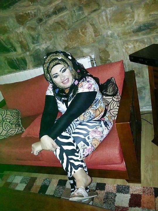 21P Hijab bitch