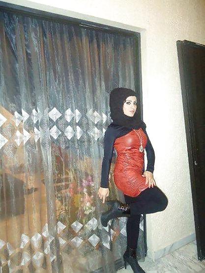 21P Hijab bitch