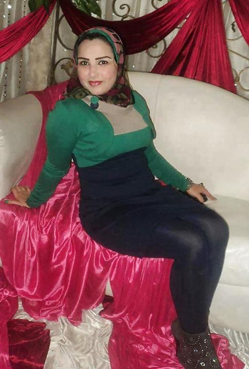 21P Hijab bitch