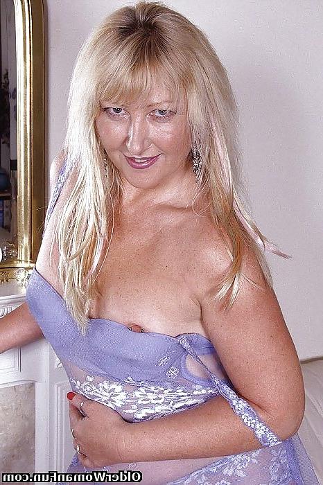 16P Britische MILF Heidi von OlderWomanFun