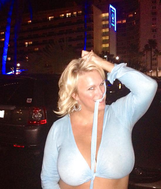 25P TITTY FUCK MILF