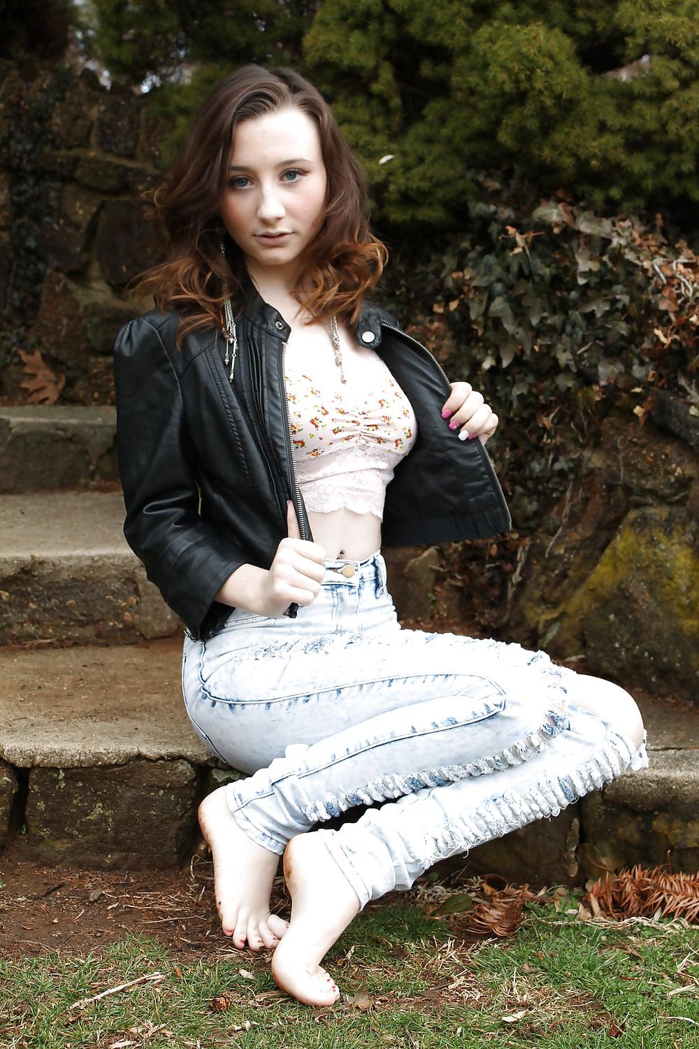14P Cute girl Erin with incredible navel
