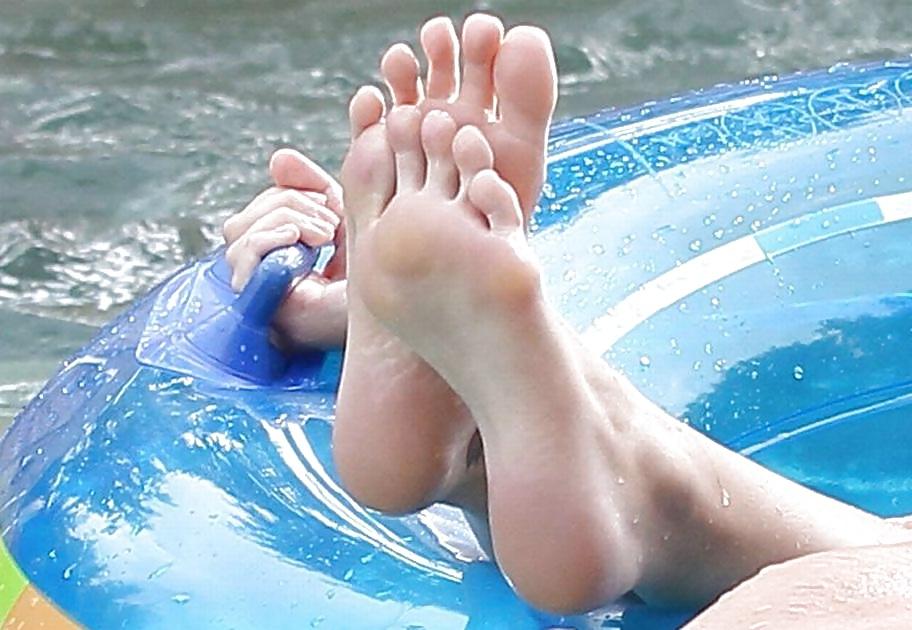 25P Foot - goddess #1 : Katy Perry