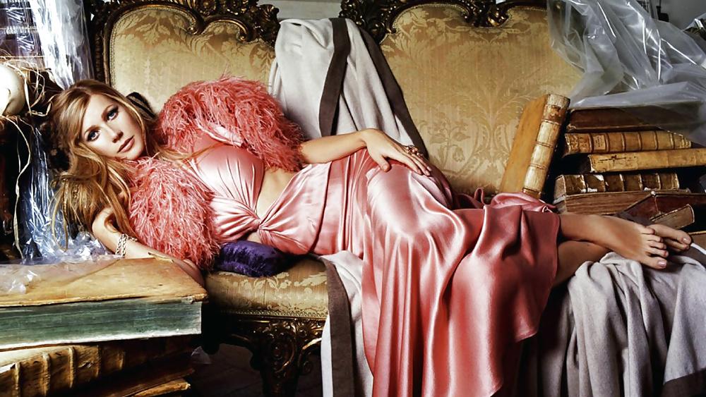 22P Foot - goddess #6 : Gwyneth Paltrow