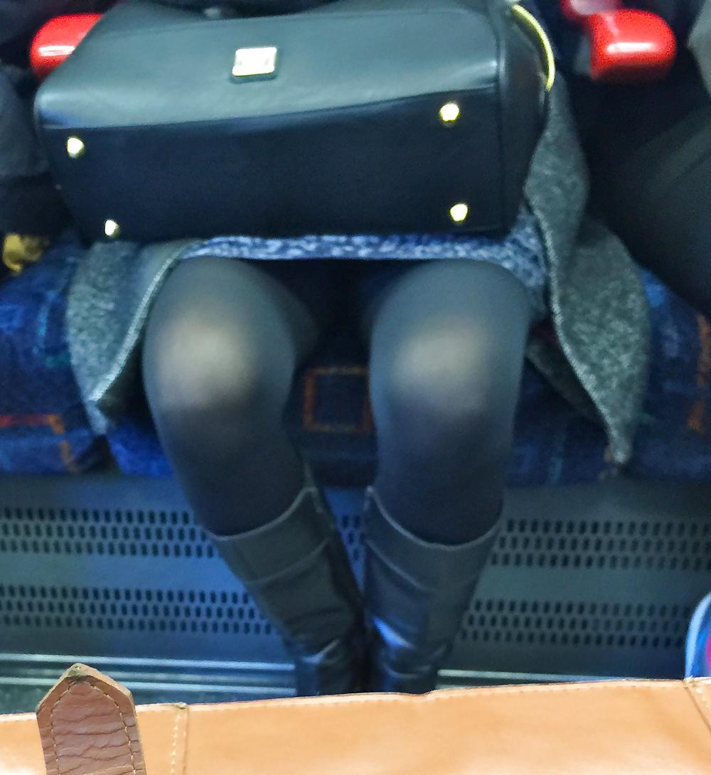 4P 1st train upskirt attempt