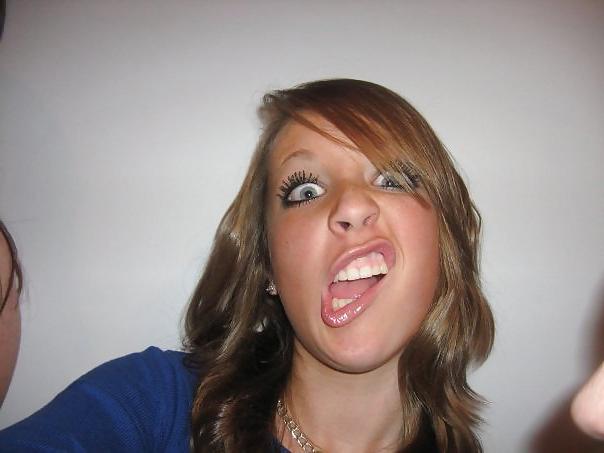 25P Cute Teens Making Silly Faces 