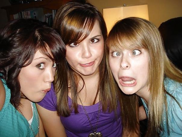 25P Cute Teens Making Silly Faces 