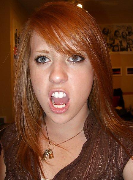25P Cute Teens Making Silly Faces 