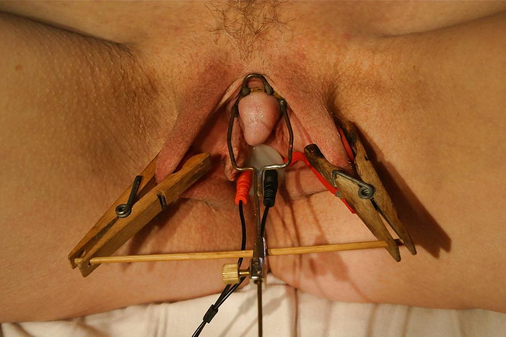 12P Big clitoris.Amateur female electrostim. Estim. E-stim - 7.