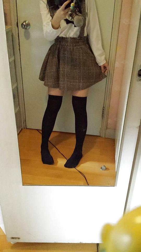 25P Cute Hong Kong Teenage Cosplayer Selfie