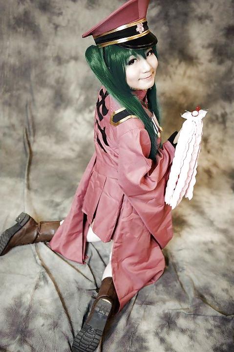 25P Cute Hong Kong Teenage Cosplayer Selfie