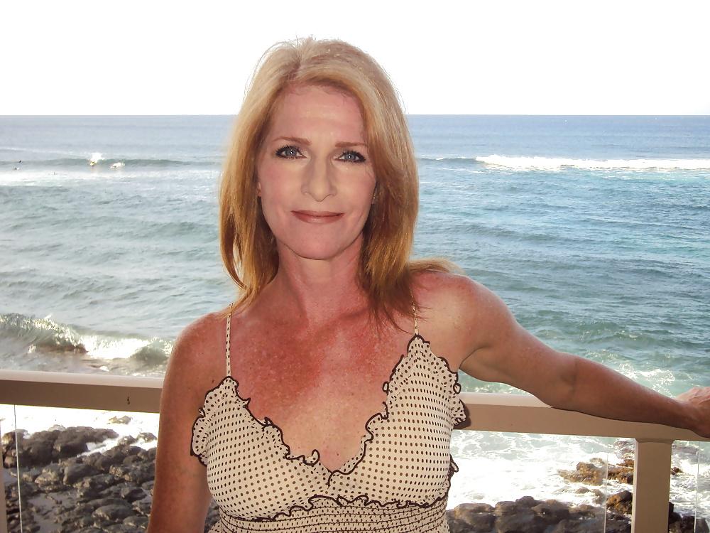25P Sexy mature Bitch