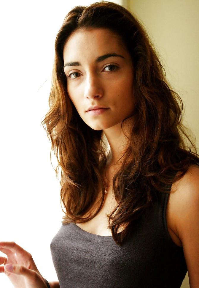 17P Jizz your load on these sluts 1