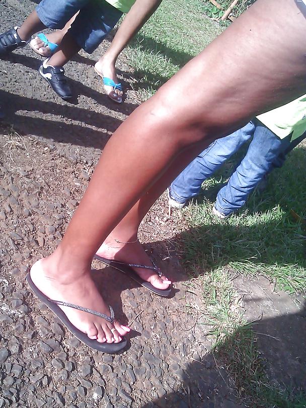 22P Ebony Toes In Flip Flops Fetish