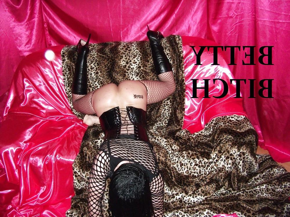 18P Transe Betty Bitch