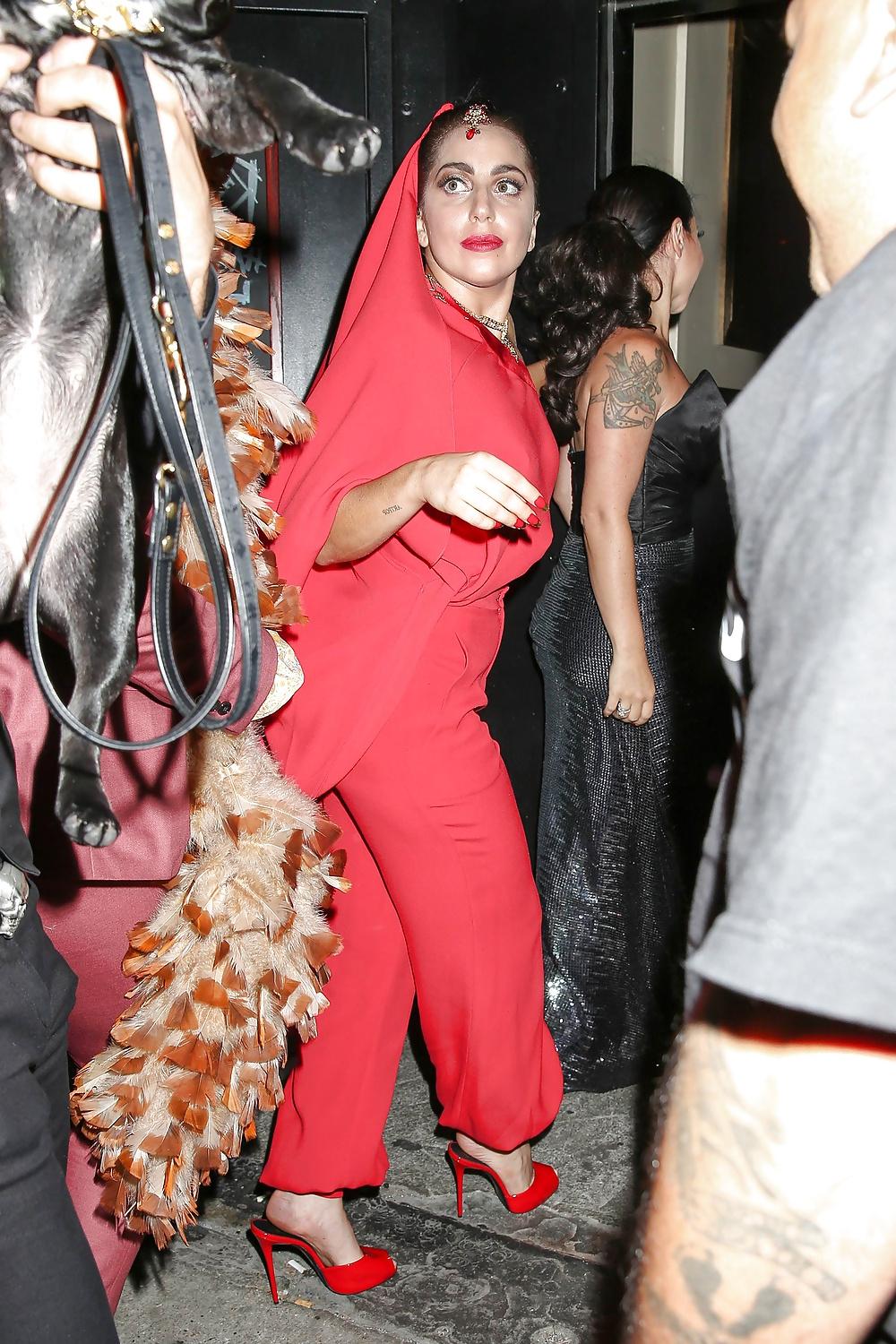 10P Foot - goddess #48 : Lady Gaga