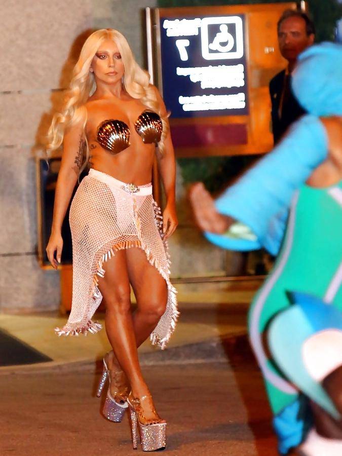 10P Foot - goddess #48 : Lady Gaga