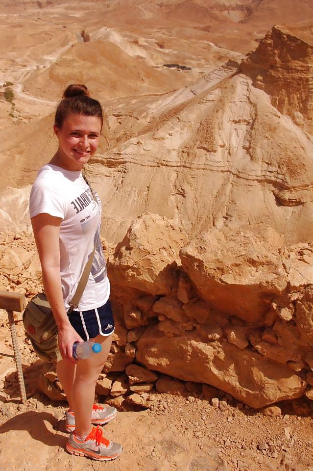 15P More of this hottie: the money shot upskirt