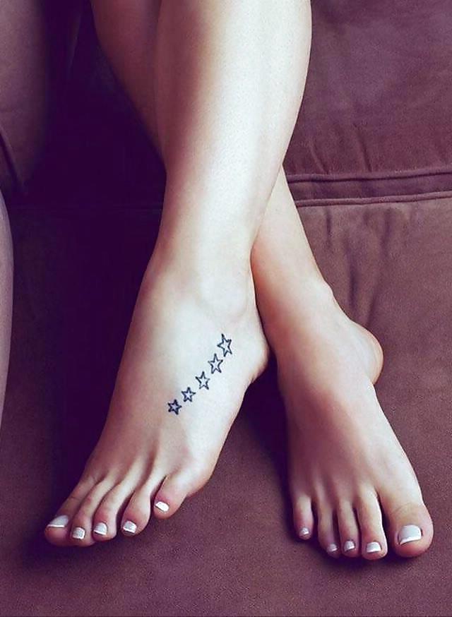 16P Feet i'd love to play with
