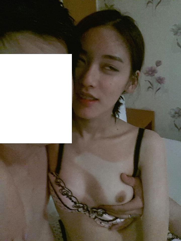 25P Korean bitch 