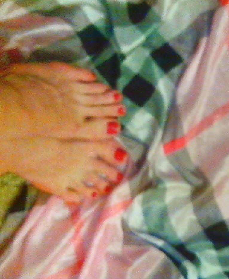 11P Foot Goddess