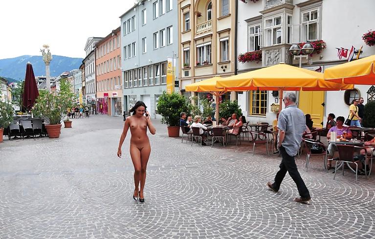 25P Alena Nude in Public