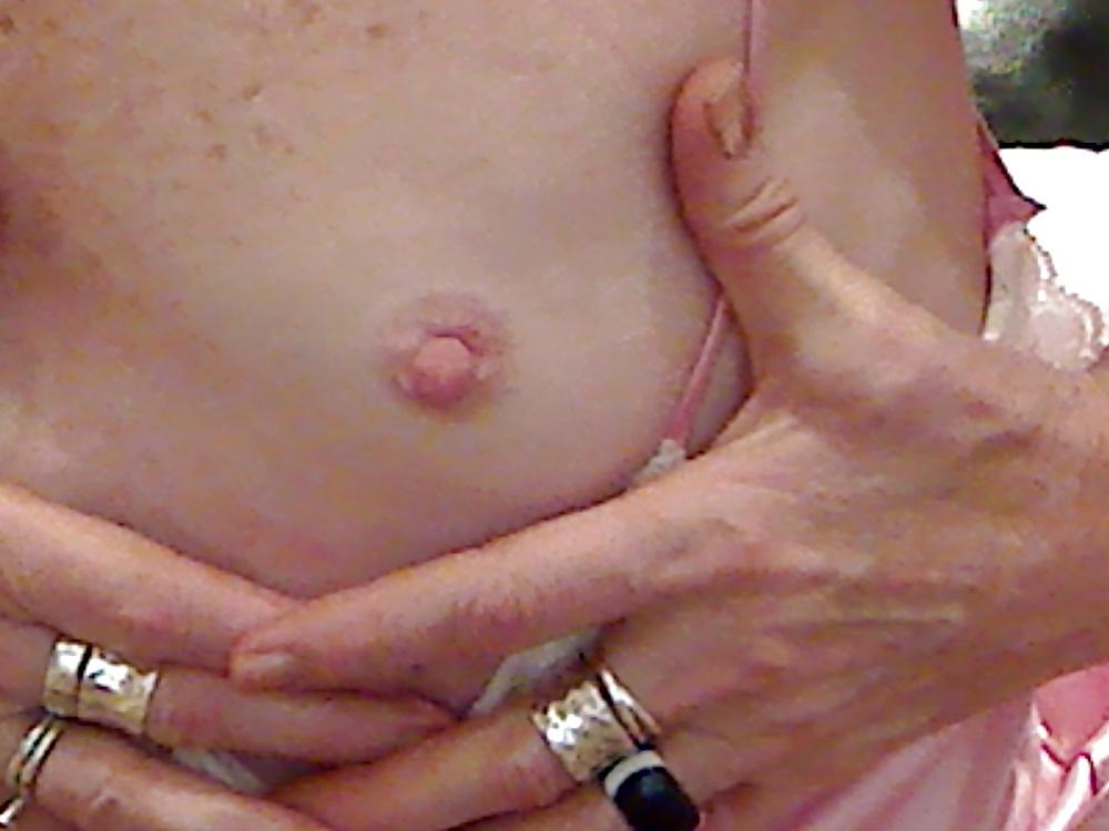10P Aine :) up close play with the rose :)